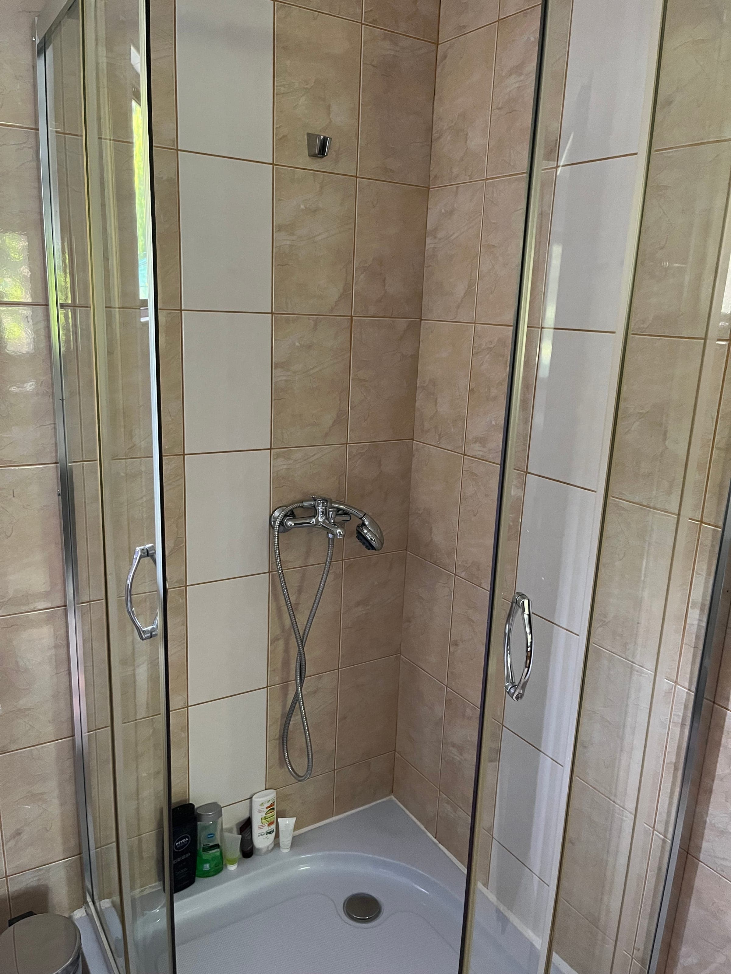 Shower cubicle