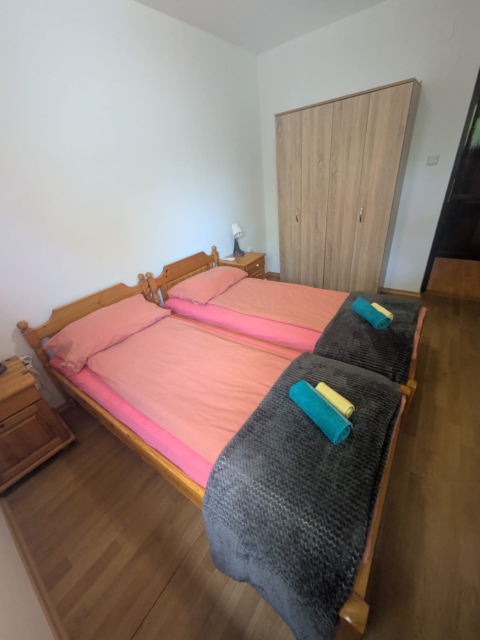 Twin Pine Room